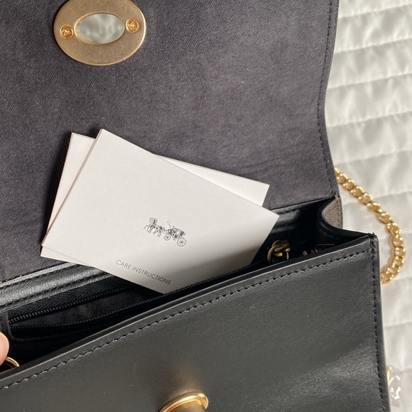 Coach crossbody bag with gold chain - Picture 6 of 7